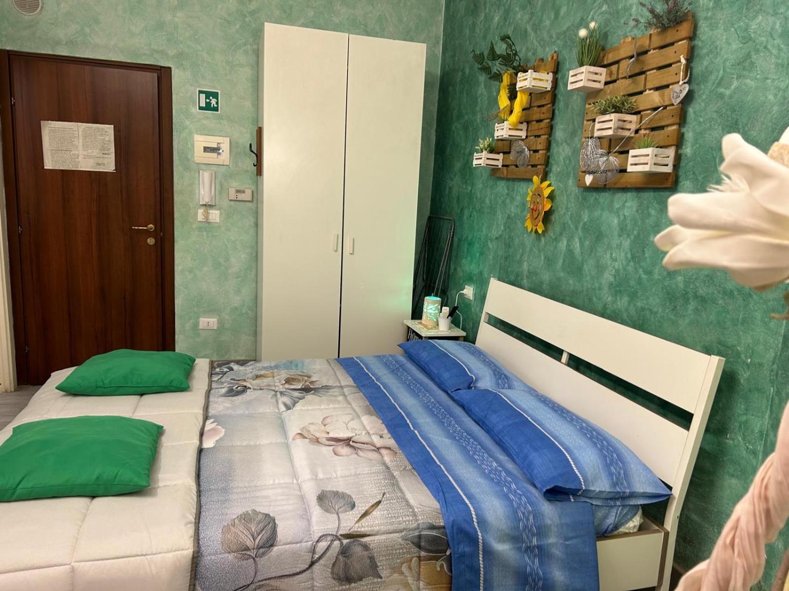 Suites Florence Пескара Экстерьер фото