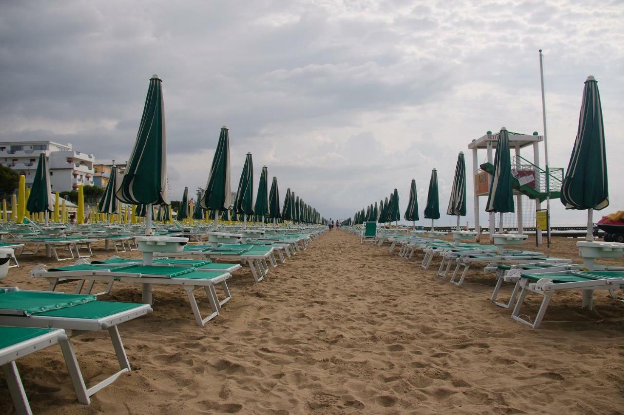 Suites Florence Пескара Экстерьер фото